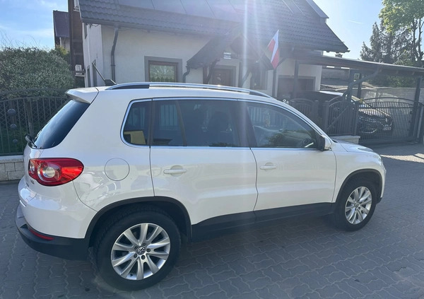 Volkswagen Tiguan cena 32900 przebieg: 135838, rok produkcji 2008 z Czersk małe 191